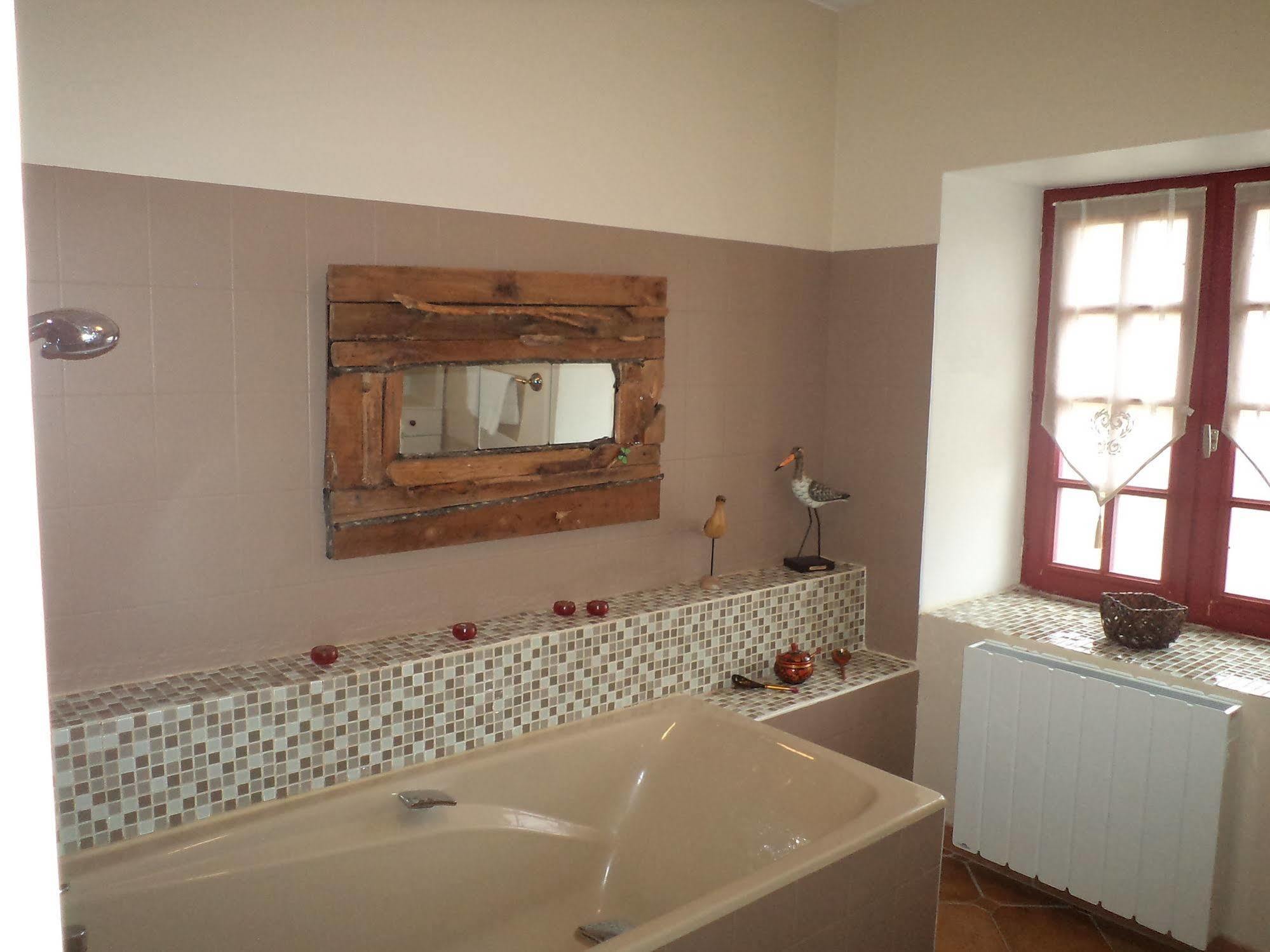 コンブリ ラ フェルム ド ケラオル Bed & Breakfast エクステリア 写真
